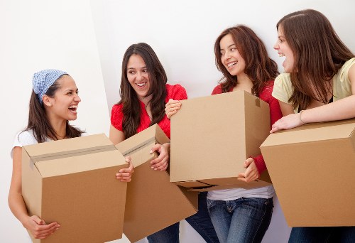 Careful boxing of fragile household items in West Hampstead